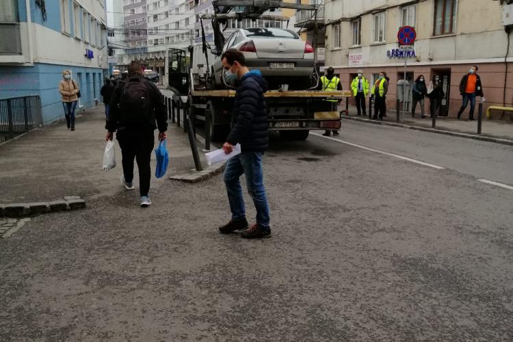 ”Hingherii auto” din Cluj-Napoca au lăsat o stradă fără internet - FOTO