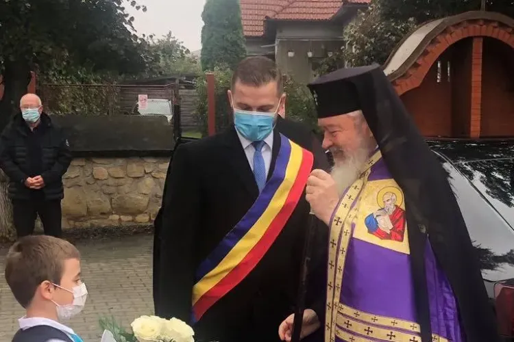 Hramul Parohiei ”Sfântul Dumitru” din Florești, moment special prăznuit în prezența IPS Andrei