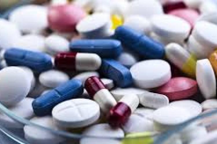 Un medicament pentru forme ușoare de COVID-19 ar putea fi produs la Cluj