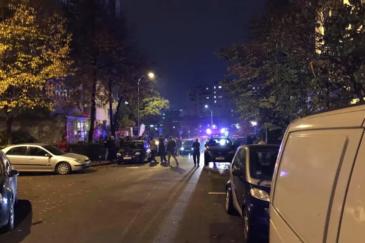 Un adolescent de 17 ani a ajuns la spital după ce a lovit un pieton cu trotineta electrică în Mănăstur FOTO