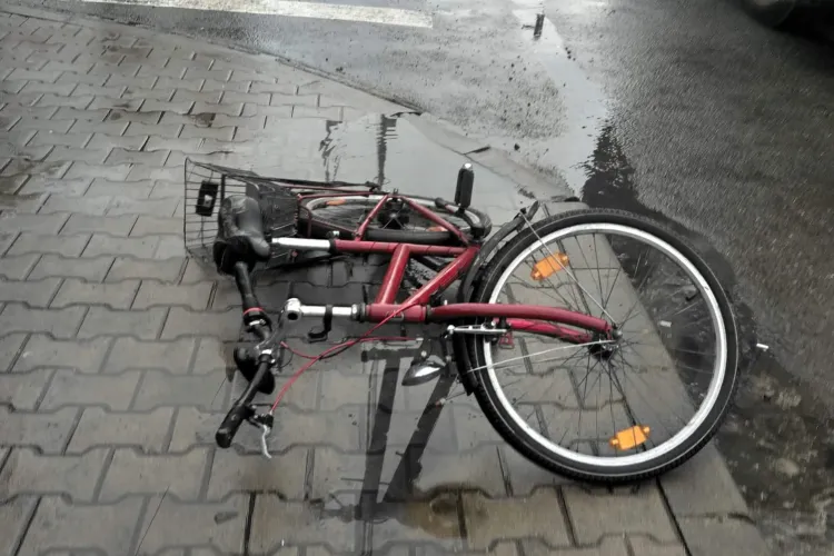 Accident mortal la Huedin! Un biciclist a fost spulberat de un TIR