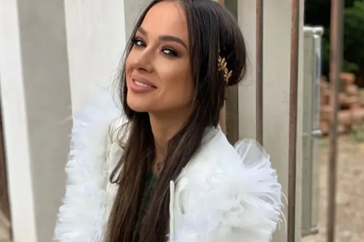 Cântăreața Vlăduța Lupău a fost depistată pozitiv cu COVID-19. Ce mesaj transmite artista