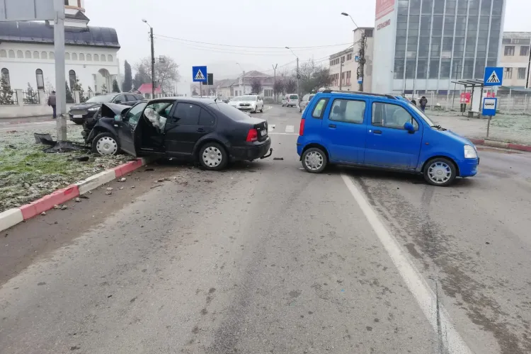 Accident pe strada Ștefan cel Mare din Turda - FOTO