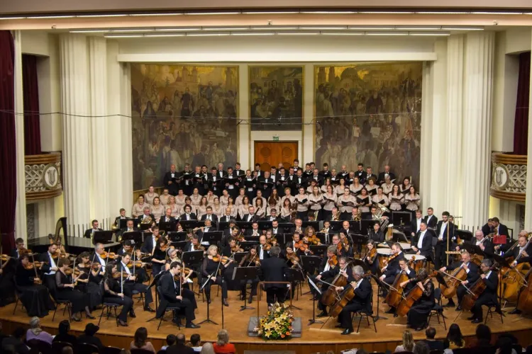 Directorul interimar al Filarmonicii de Stat Transilvania și-a dat demisia, pentru că nu își poate sancționa colegii