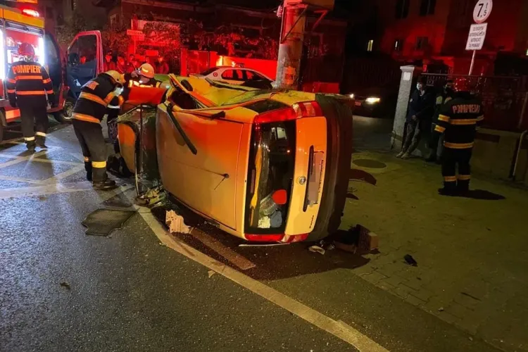 Accident în Baciu, duminică seara, cu doi răniți - FOTO