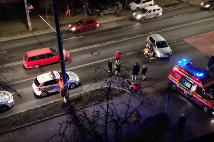 Accident între o mașină și o motocicletă în Gheorgheni FOTO
