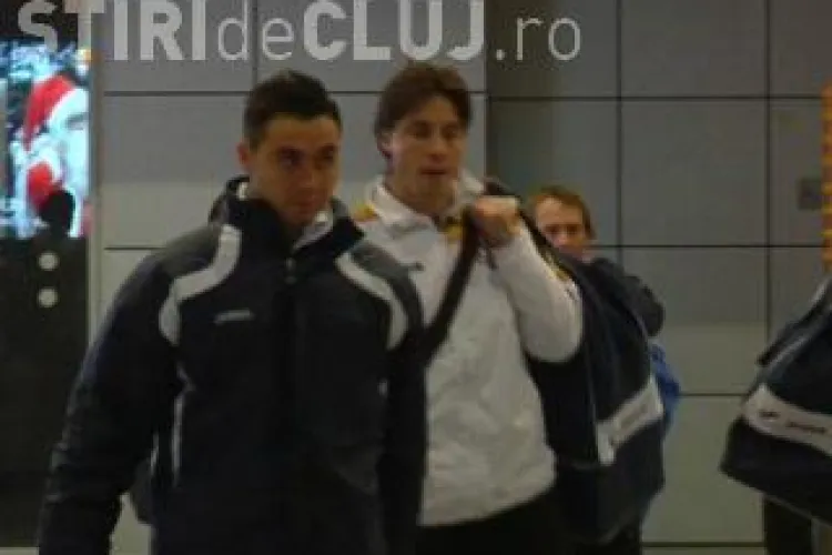 Jucatorii de la CFR si cei de la Steaua au plecat cu acelasi avion in cantonamentele din Antalya