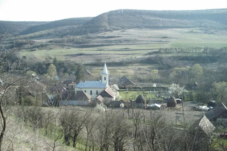 Satul Paglisa, comuna Dabaca, va fi racordat in premiera la reteaua de apa potabila