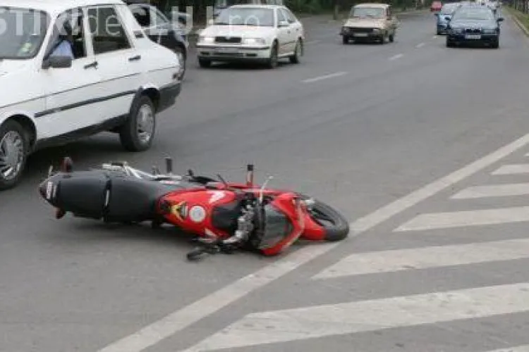 Un tanar mopedist a fost gasit mort in judetul Cluj, dupa ce a fost tarat 70 de kilometri