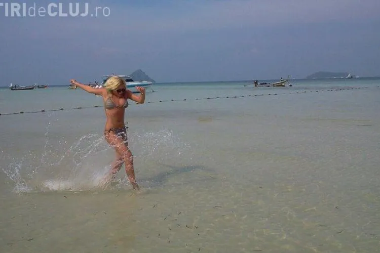 Delia Matache e sexy pe o plaja in Thailanda - VEZI Galerie FOTO