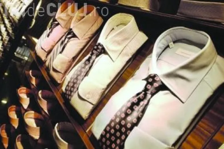 Italia fierbe! Garda Financiara va purta camasi "din tara lui Dracula"