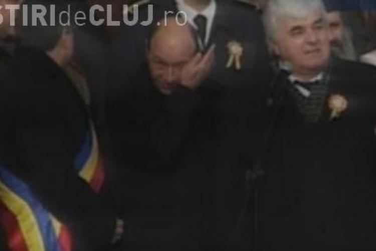 A plans Traian Basescu in momentul in care a fost huiduit la Iasi de Ziua Unirii? - VEZI FOTO
