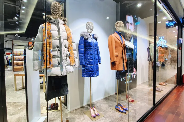 Piese vestimentare premium din țesături italienești, la Torry Milano, noul brand din Iulius Mall Cluj (P)