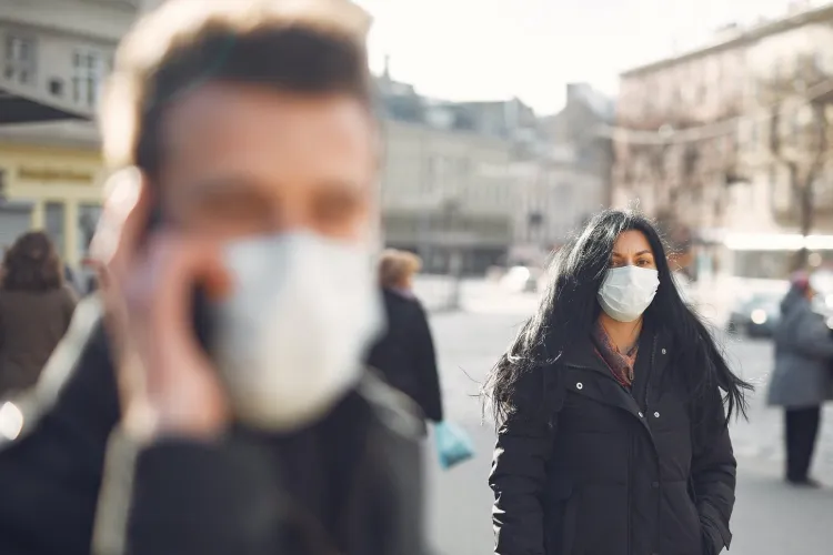 DSU: Purtarea măștii în spații publice deschise rămâne obligatorie. Victoria în instanță este degeaba