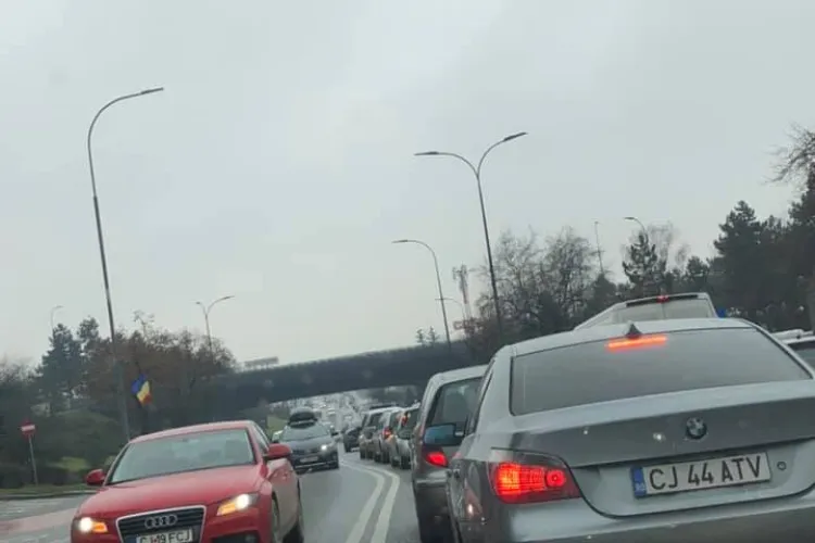 Vivo și Auchan Iris, luate cu asalt de armata de clujeni puși pe cumpărături - FOTO