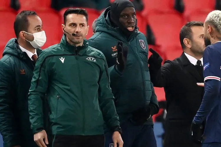 Demba Ba nu face pace cu Colțescu în ciuda celor afirmate de N Doye la TV