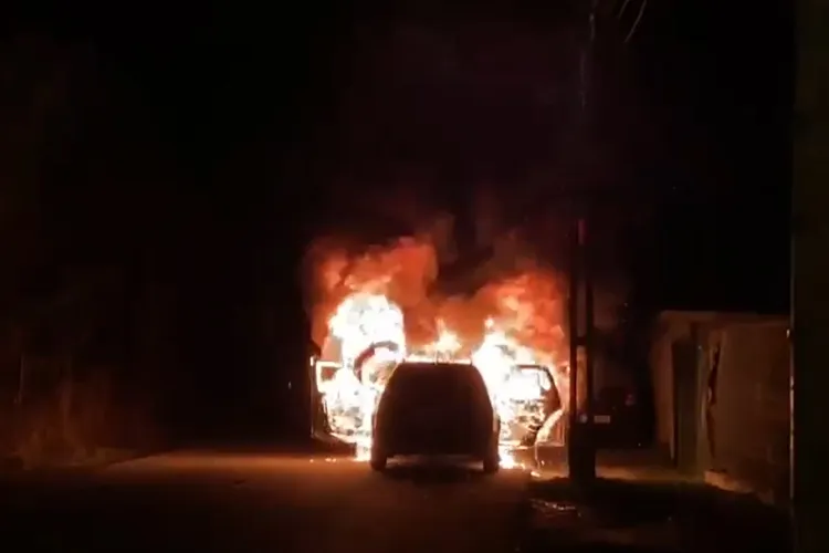 Incendiu de mașină în spate la Leroy Merlin, pe Calea Turzii - VIDEO
