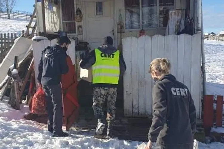 ”Renii” de la Asociația CERT-Transilvania duc daruri de Crăciun în zonele izolate din Munții Apuseni - FOTO