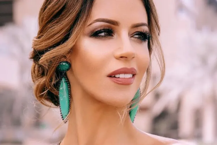 Cât de frumoasă este soția lui Dan Petrescu! Arată superb la 44 de ani - FOTO