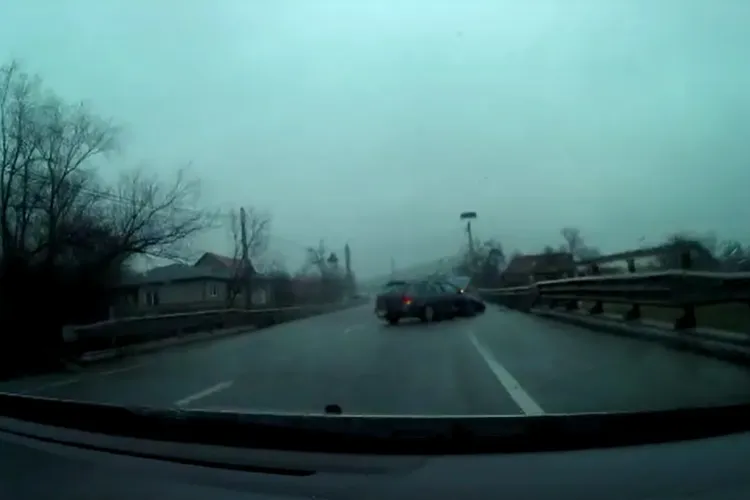Accidentul de la Gherla, filmat LIVE cu o cameră de bord. Șoferul care a filmat s-a PANICAT pe bună dreptate- VIDEO