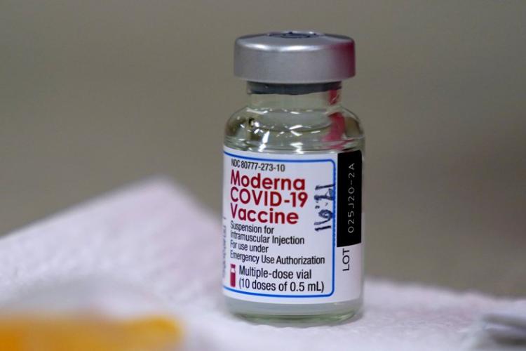 Primele transporturi de vaccin anti-Covid de la Moderna urmează să vină în România