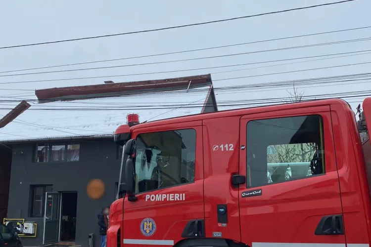 Un local de pe strada Teleorman era să ardă din cauza unui aparat de gătit - FOTO