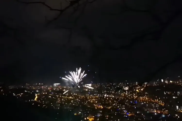 Artificiile din Cluj-Napoca văzute de pe Cetățuie! Clujenii s-au revoltat și au facut-o lată - VIDEO