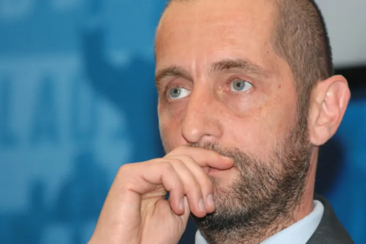 Dragoș Damian propune un BONUS pentru VACCINARE de 50 de lei