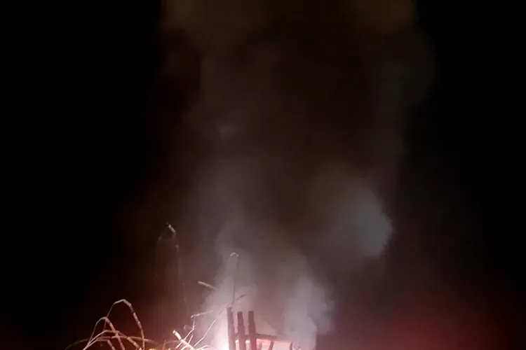 Scurt-Circuit ca un foc de artificii la un branșament electric de pe drumul Sfântul Ioan - VIDEO