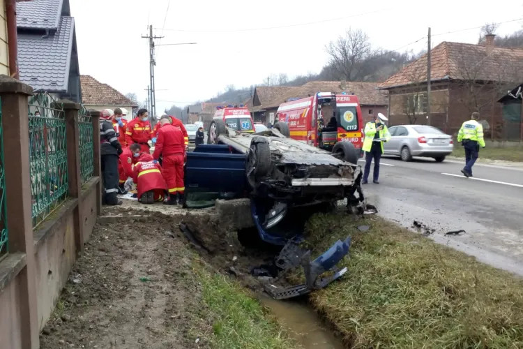 Accident la Zimbor, pe drumul Cluj - Sălaj! O femeie a murit, neputând fi resuscitată - FOTO
