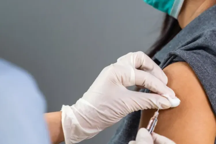 Peste 500 de cadre medicale s-au vaccinat în ultimele 24 de ore la Cluj