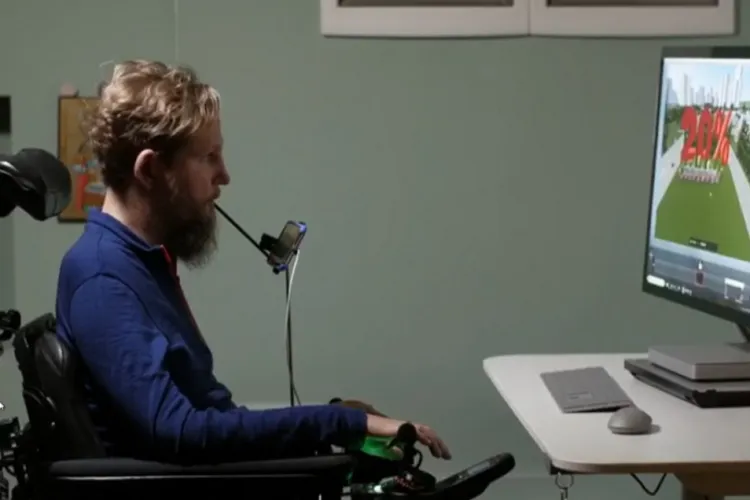 Minune în 2021! Mihăiță Neșu reușește să mănânce singur