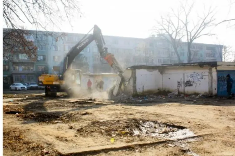 Se demolează sute de garaje din Mănăștur și Între Lacuri