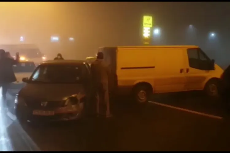 Cinci accidente pe Calea Turzii. 13 mașini implicate. Firma de deszăpezire a fost amendată   