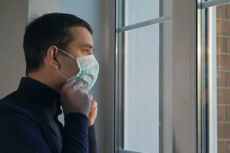 Motivul pentru care cei care fac vaccinul anti-COVID trebuie să poarte în continuare mască. „Masca va fi  obligatorie categoric până în 2022”