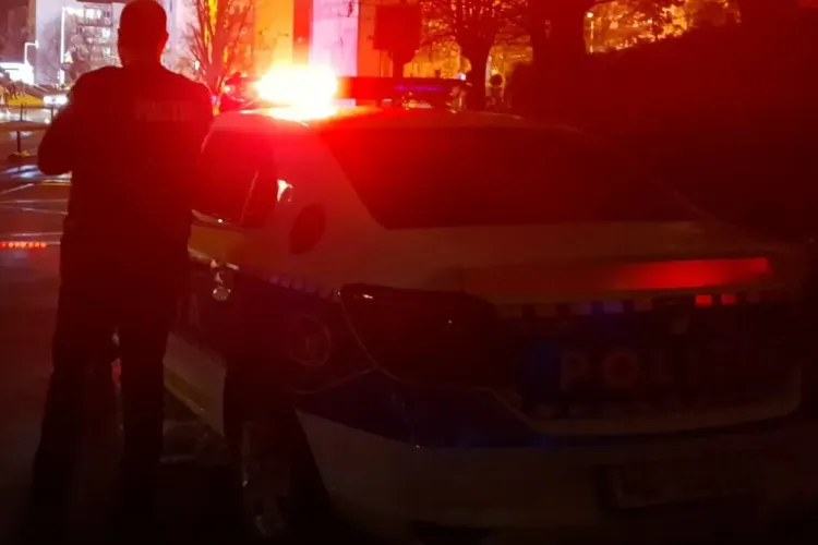 Petrecere ”uriașă” destrămată de polițiștii din Cluj