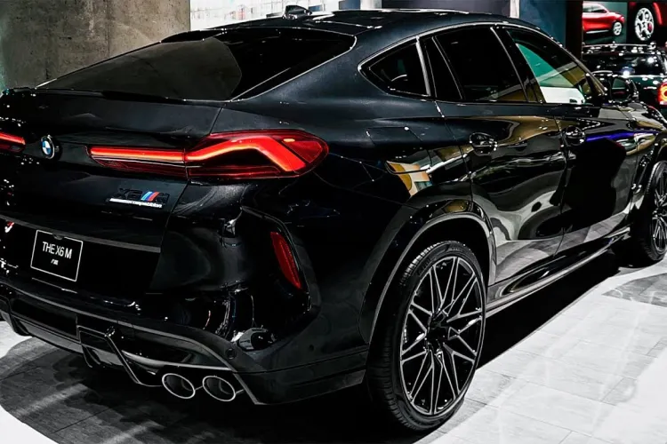 Bombardier de Câmpia Turzii! Avea permisul falsificat, dar conducea un X6   