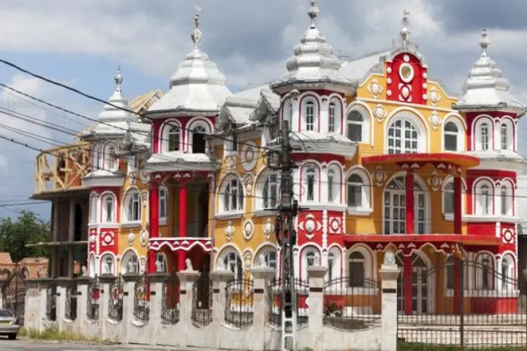 În localitățile unde incidența este de sub 3 cazuri de COVID la mia de locuitori, localurile rămân deschise. Capacitatea este limitată   