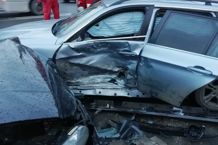 Accident pe strada Libertății, din Bistrița - FOTO