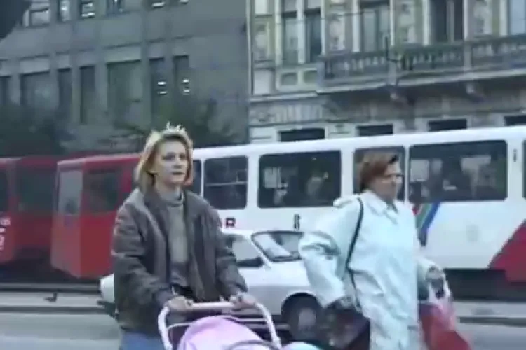 Imagini cu Clujul din anii 1994-1995! Era plin de rable pe stradă, de la autoturisme la mijloace de transport ”pușcate” - FOTO