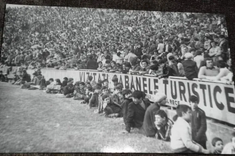 Fotografie istorică! Meciul emblematic U Cluj - U Craiova 3-1. 35.000 de spectatori