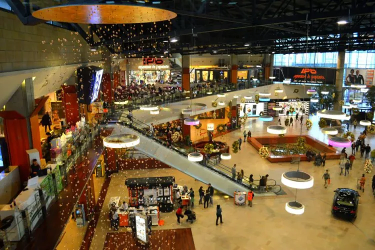 Flash Deals revine! Iulius Mall Cluj premiază shopping-ul în tendințe