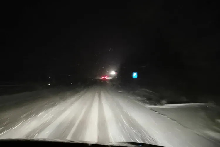 Circulație în condiții de iarnă pe drumul Dej - Baia Mare - VIDEO