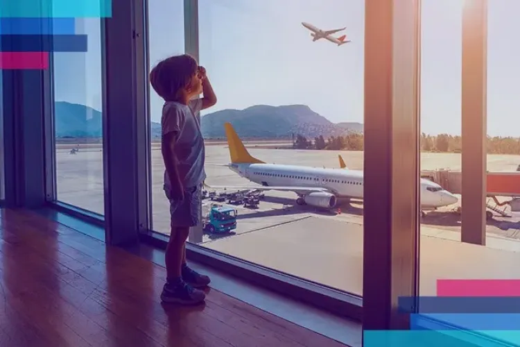 Copiii care călătoresc în străinătate cu părinții trebuie să stea în carantină