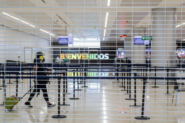 Românii sechestrați în Aeroportul din Cancun au fost eliberați - VIDEO