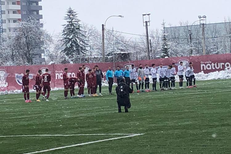 Rapid a învins U Cluj, într-un amical cu cântec   