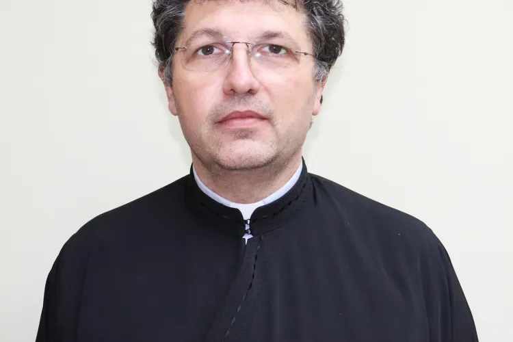 Preotul Marius Cerghizan va conduce Eparhia de Cluj-Gherla după dispariția Episcopului Florentin Crihălmeanu