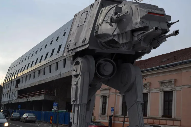 Cel mai bun Meme cu hotelul ”monstru” de la Cluj: Hotelul Star Wars sau ”Primul vagon al metroului lui Boc - FOTO