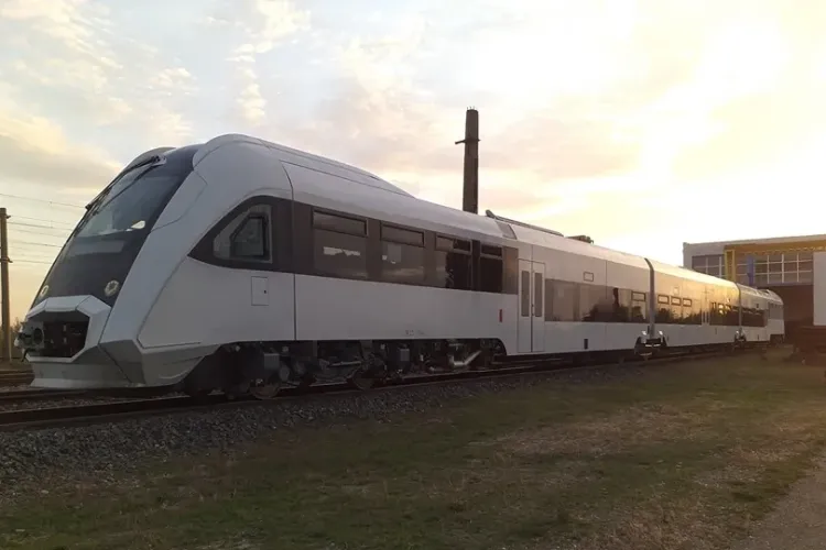 Două ore de la Cluj la Oradea cu trenul după modernizarea liniei de cale ferată