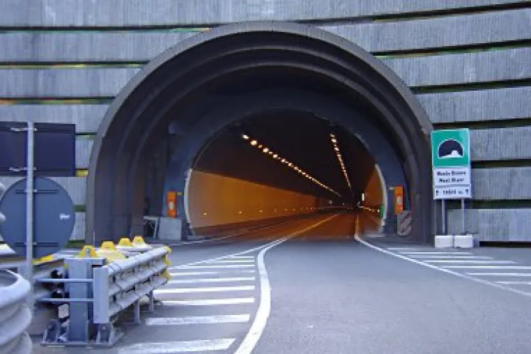 Bătălie pe miliardul de euro pentru construirea tunelului pe sub Meseș, parte din Autostrada Transilvania